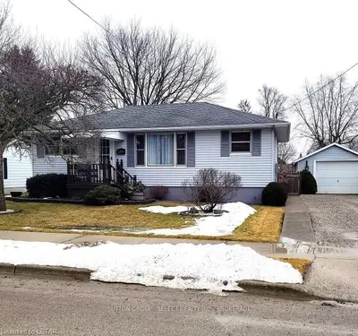 177 VICTORIA Street, Southwest Middlesex, ON N0L 1M0