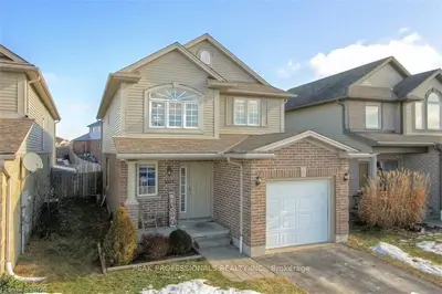 3057 MEADOWGATE Boulevard, London South, ON N6M 1L1