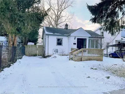 123 BARKER Street, London East, ON N5Y 1X9