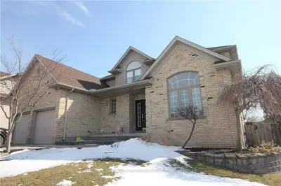 157 McGarrell Drive, London North, ON N6B 1R1