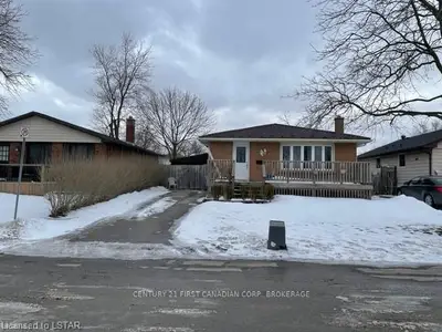 63 SNOWDON Crescent, London South, ON N6E 1G5