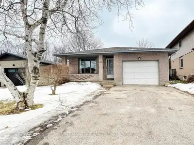 152 WALMER Gardens, London North, ON N6G 4G7