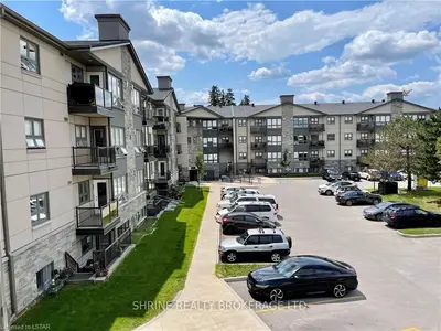 15 JACKSWAY Crescent 219, London North, ON N5X 3T8