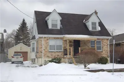21 TERRENCE Street, London East, ON N5Z 1C2
