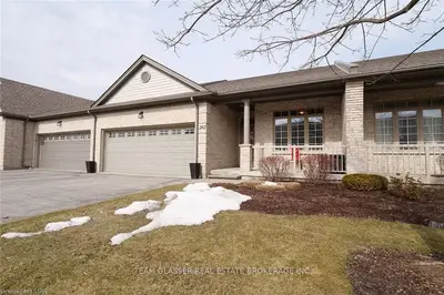 600 HYDE PARK Road 282, London North, ON N6H 5W8