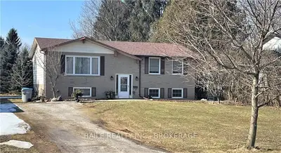3115 BROADWAY Street, Brooke-Alvinston, ON N0N 1A0