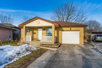 195 PORTSMOUTH Crescent E, London East, ON N5V 4C8