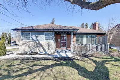 616 BASE LINE Road E, London South, ON N6C 2R3