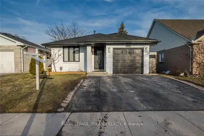 1054 SHERBOURNE Road, London North, ON N6G 4C8