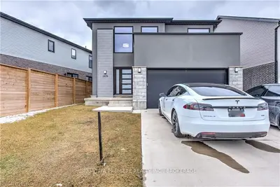2478 TOKALA Trail, London North, ON N6G 0M5