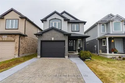 683 GUINESS Way, London North, ON N5X 0C3