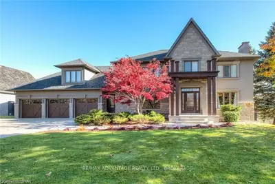 274 WINDERMERE Court E, London North, ON N6G 4J5