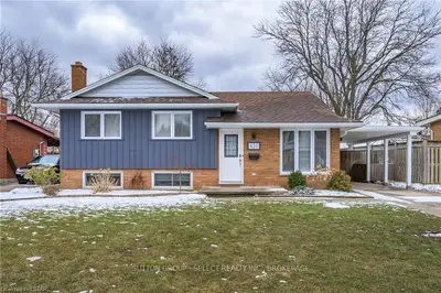 420 MAGNOLIA Crescent, London East, ON N5Y 4S9
