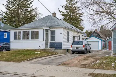 274 SANDERS Street, London East, ON N5Z 2T2