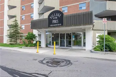 1105 JALNA Boulevard 208, London South, ON N6E 2S9