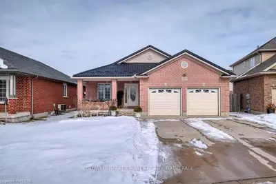 2415 GOODFELLOW Court, London South, ON N6M 1L7