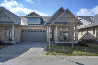2250 BUROAK Drive 27, London North, ON N6G 0N7