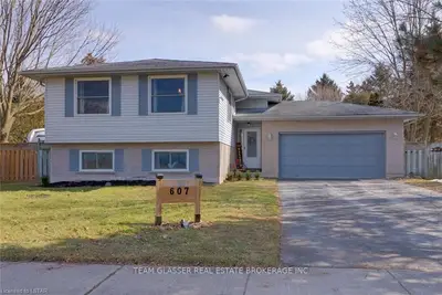 607 KING Street, Strathroy-Caradoc, ON N0L 1W0