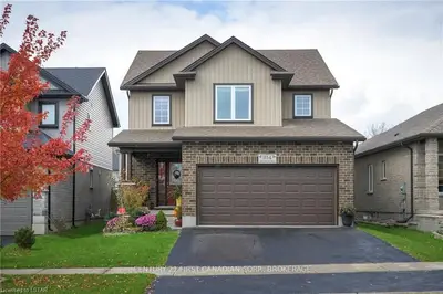 1114 NORTH WENIGE Drive, London North, ON N5X 4K5
