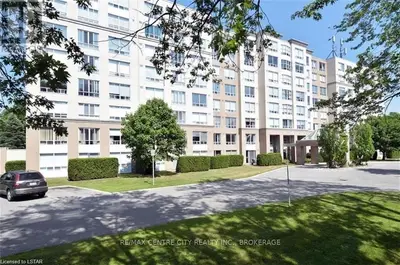 1510 RICHMOND Street 401, London North, ON N6G 4V2