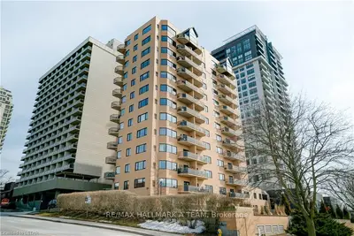 19 KING Street 702, London East, ON N6A 5N8