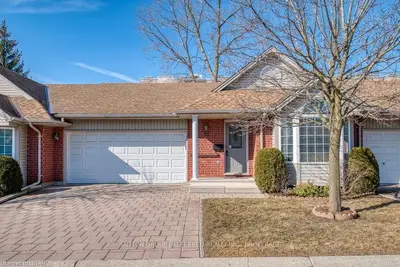 122 SHERWOOD FOREST Square 20, London North, ON N6G 5G8