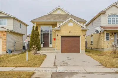 256 BRUNSWICK Avenue, London North, ON N6G 0M2