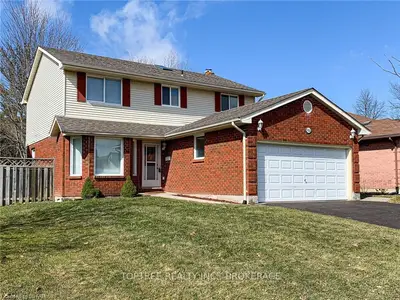 1011 SHERBOURNE Road, London North, ON N6G 4L5