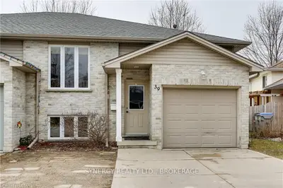 39 DELL Drive, Strathroy-Caradoc, ON N7G 1C6