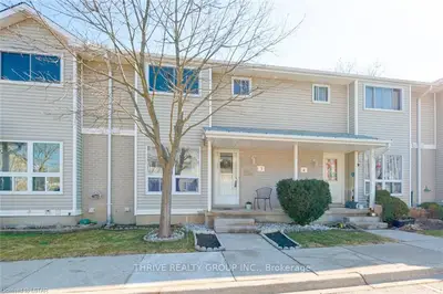 409 THOMPSON Road 3, London South, ON N5Z 4Z1