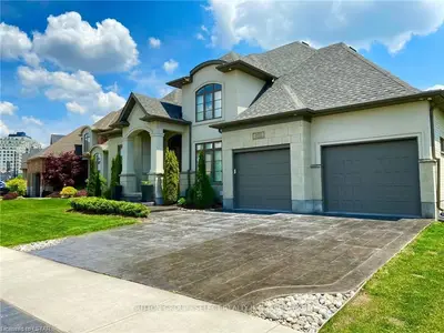 2170 CALLINGHAM Drive, London North, ON N6G 0M2