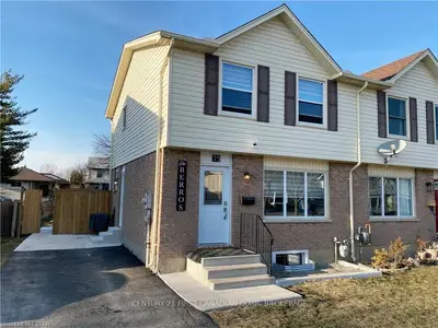75 PAULINE Crescent, London South, ON N6E 2L2