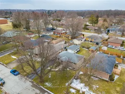65 LAURENTIAN Drive S, London East, ON N5W 1N8