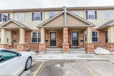 3320 MEADOWGATE Boulevard 24, London South, ON N6M 0A7