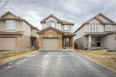1814 ROLLINGACRES Drive, London North, ON N5X 4K4