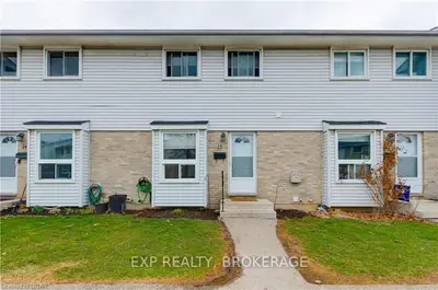 1786 ATTAWANDARON Road 15, London North, ON N6G 3N1