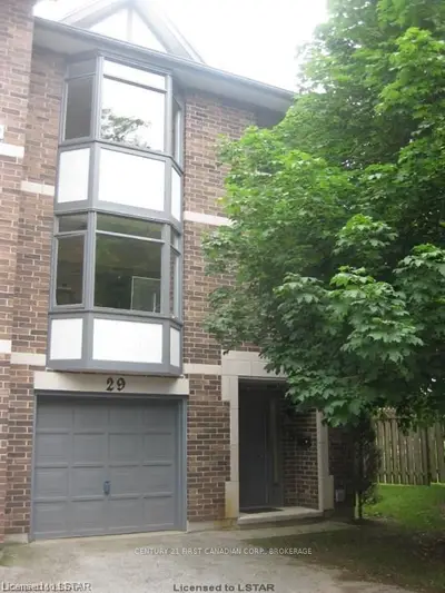 1548 RICHMOND Street 29, London North, ON N6C 4W8