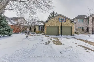 114 TOOHEY Court, London North, ON N6G 4Y1