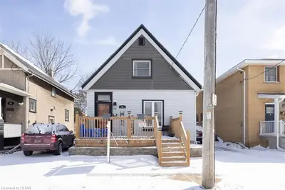 56 HYDRO Street, London East, ON N5Z 2H4