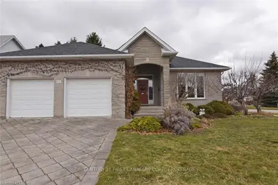282 Ambleside Drive, London North, ON N6G 4V7