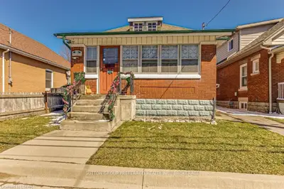104 EGERTON Street, London East, ON N5Z 2G2