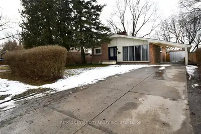 169 BURNSIDE Drive, London East, ON N5V 1B4