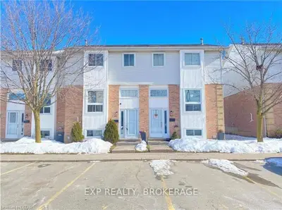 110 DEVERON Crescent 42, London South, ON N5Z 4W7