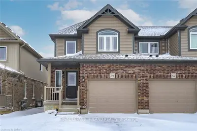 1220 RIVERBEND Road 59, London South, ON N6K 0G5