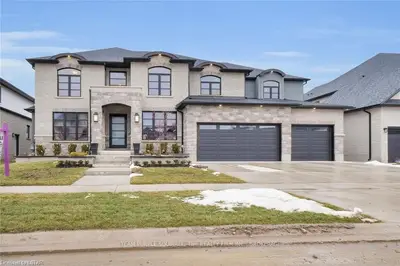 3514 SILVERLEAF Chase, London South, ON N6P 0G8