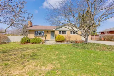 540 EVERGLADE Crescent, London North, ON N6H 2W7