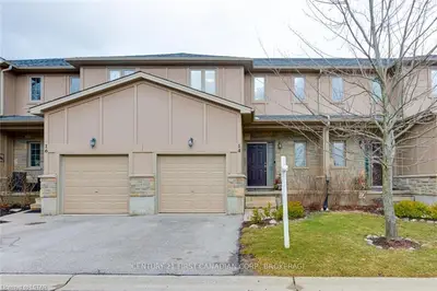 2089 BEAVERBROOK Avenue 14, London North, ON N6H 0A9