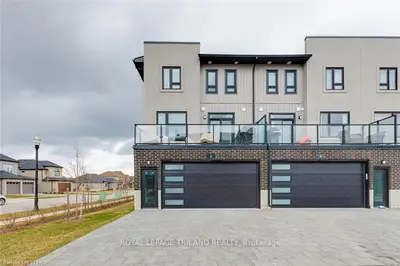 3380 SINGLETON Avenue 2, London South, ON N6L 0C3