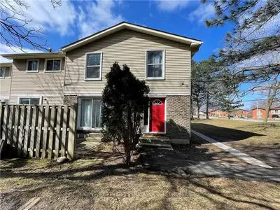 70 Fiddlers Green Road 106, London North, ON N6H 4R4