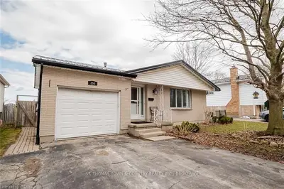 256 CONCORD Road, London North, ON N6G 3H8